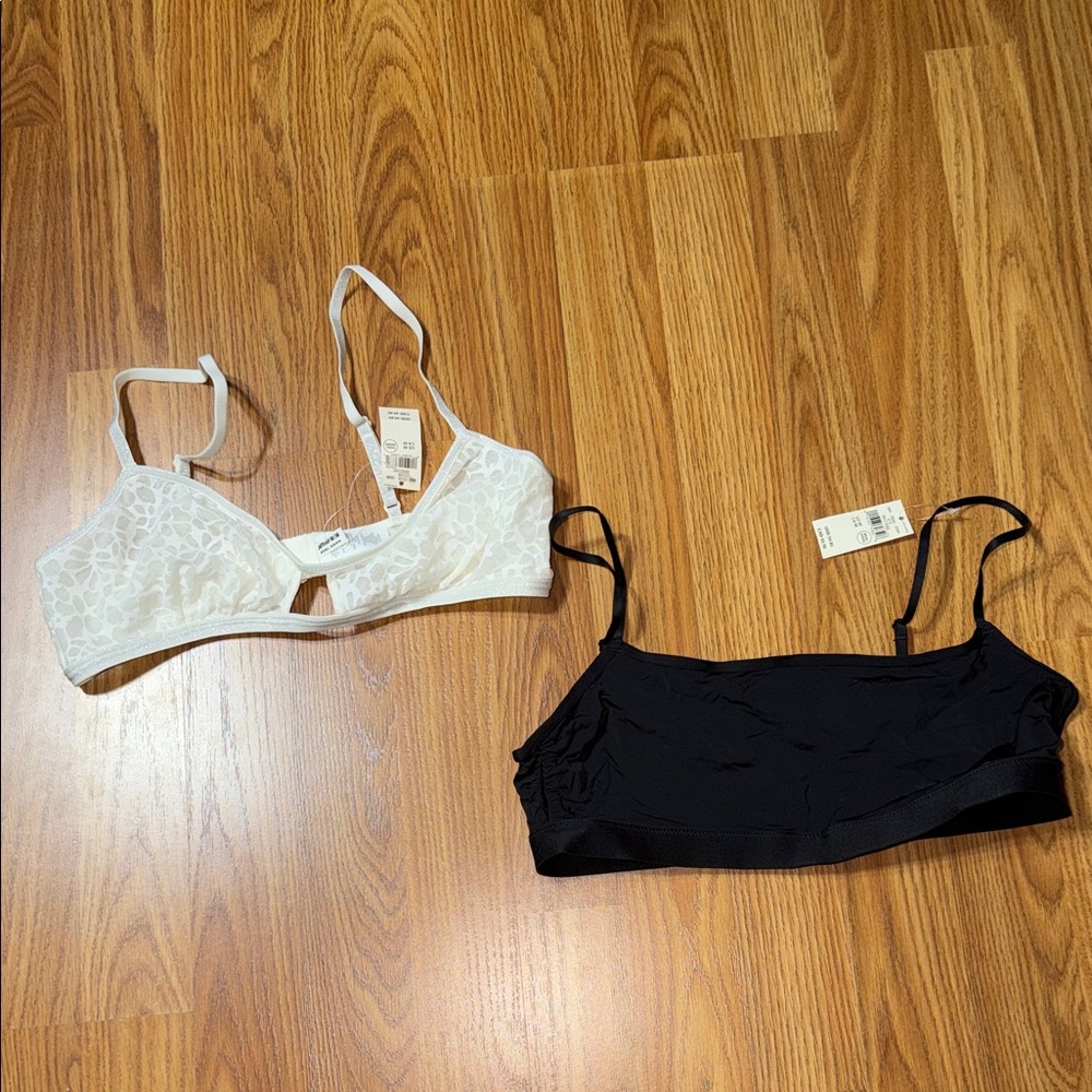 (2) NWT AERIE  Lace Bralette Set - White & Black, size Medium